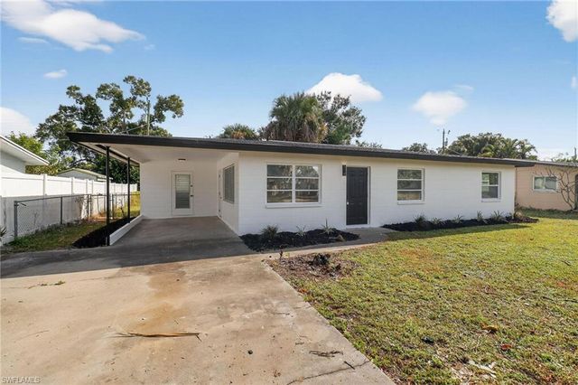 1196 Pine Lake DR, Cape Coral, FL 33909