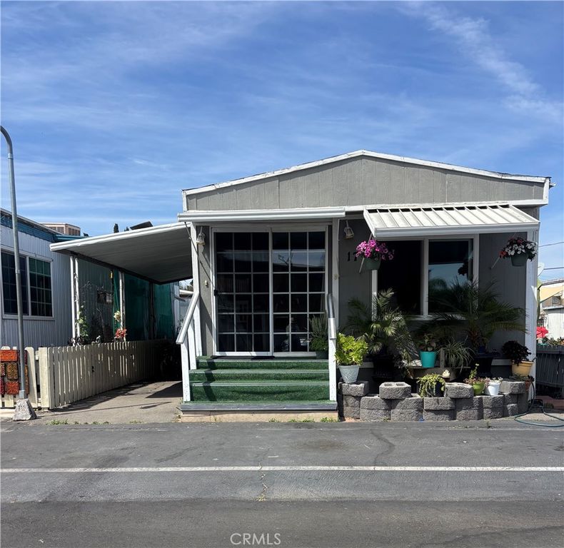 25681 Alessandro Boulevard 17, Moreno Valley, CA 92553