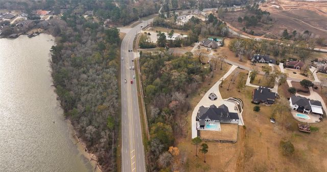 15900 -2 Walden Rd, Montgomery, TX 77356