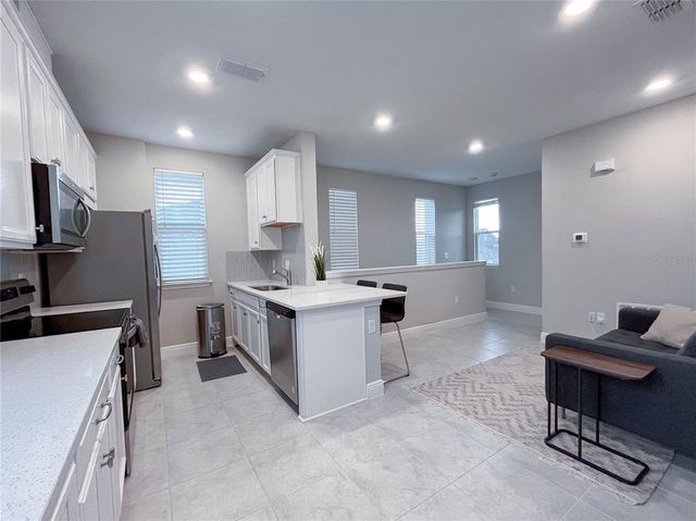 9806 SHARPLESS ALLEY, Orlando, FL 32827
