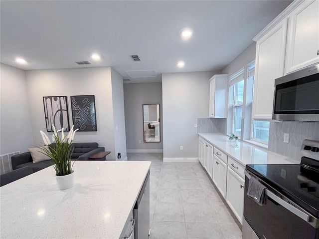 9806 SHARPLESS ALLEY, Orlando, FL 32827