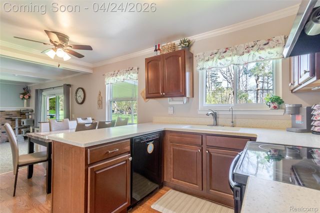 42320 Cherry Hill Road, Novi, MI 48375