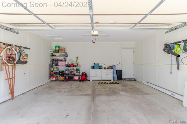 42320 Cherry Hill Road, Novi, MI 48375
