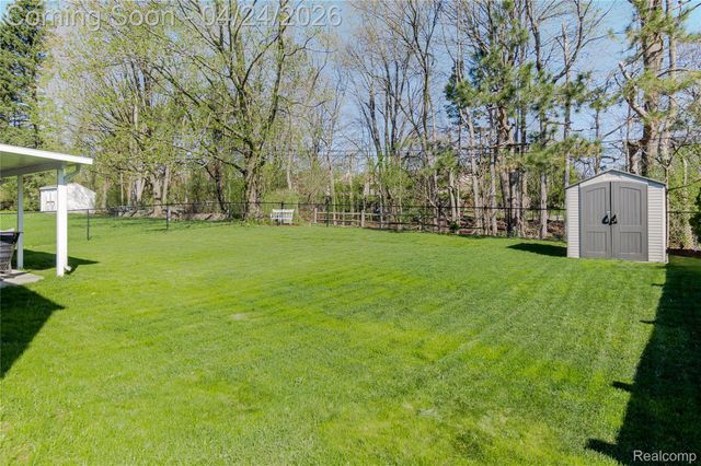 42320 Cherry Hill Road, Novi, MI 48375