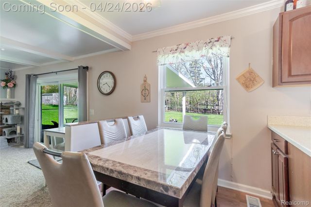 42320 Cherry Hill Road, Novi, MI 48375
