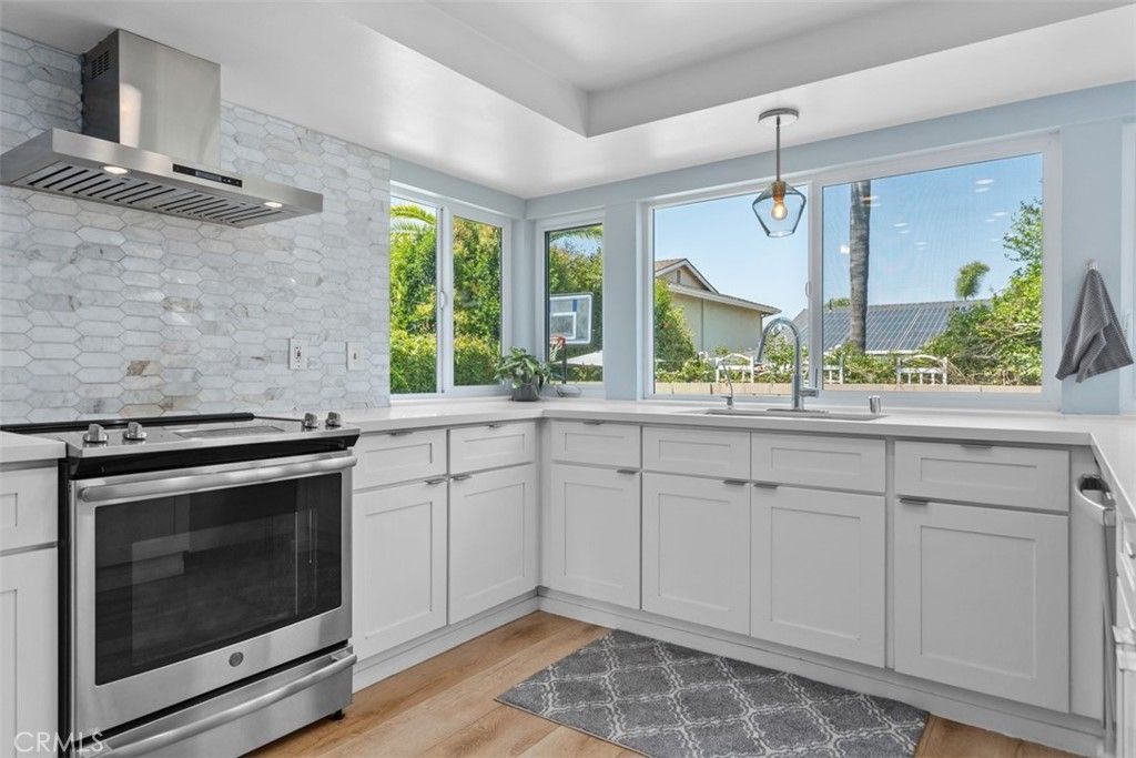 Image 13 of property listing at 4373 Birchwood, Seal Beach, CA 90740