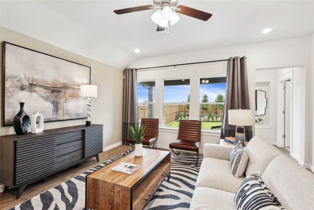 802 Woodford Way, Princeton, TX 75407