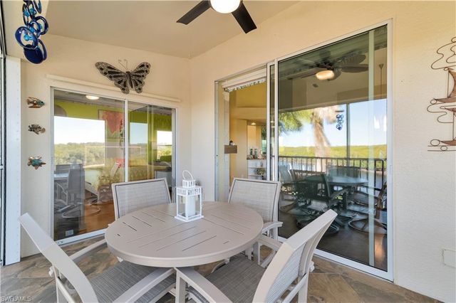 162 Newport DR 1207, Naples, FL 34114