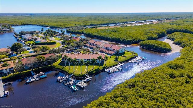 162 Newport DR 1207, Naples, FL 34114