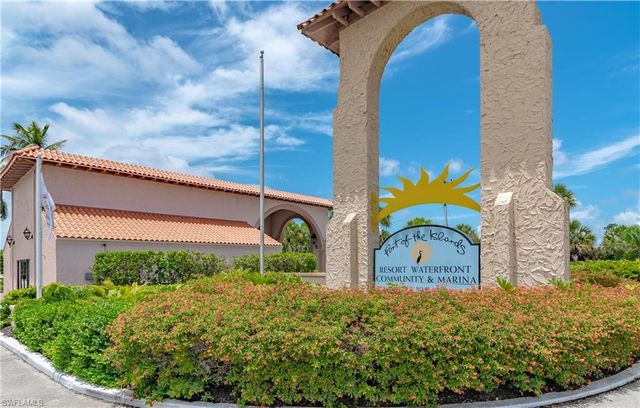 162 Newport DR 1207, Naples, FL 34114