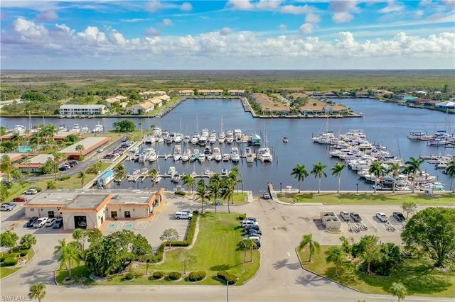 162 Newport DR 1207, Naples, FL 34114