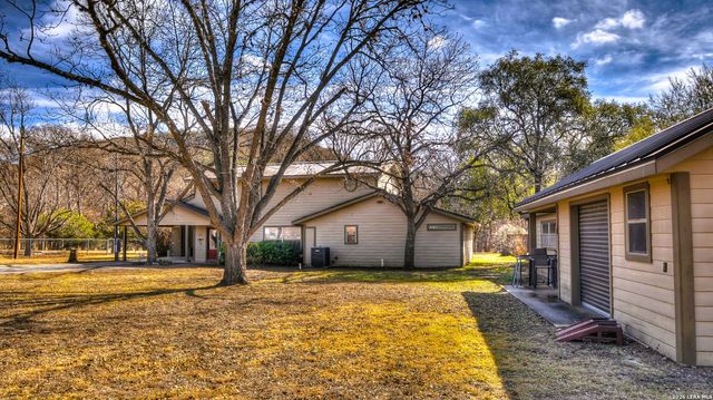 6496 N US HIGHWAY 83, Leakey, TX 78873