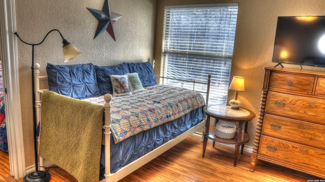 6496 N US HIGHWAY 83, Leakey, TX 78873