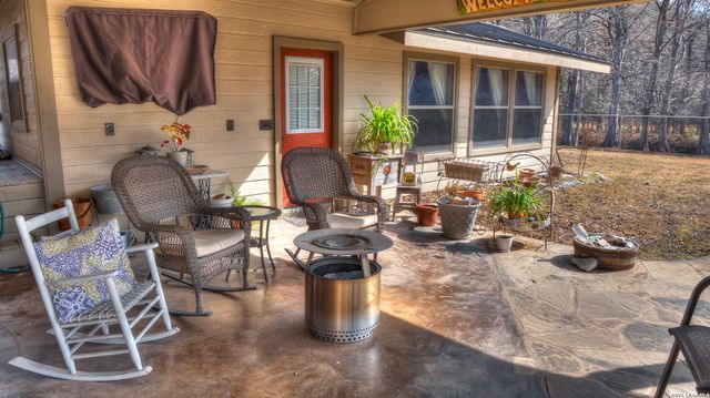 6496 N US HIGHWAY 83, Leakey, TX 78873