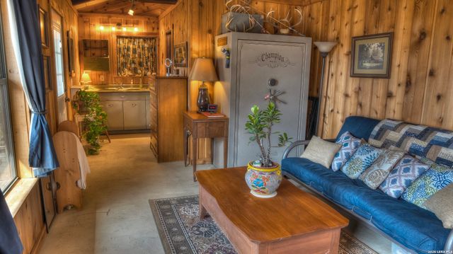 6496 N US HIGHWAY 83, Leakey, TX 78873