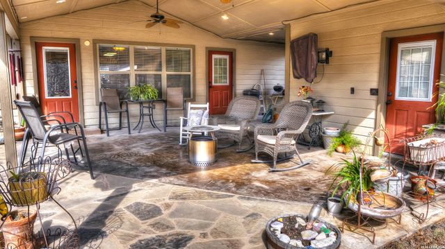 6496 N US HIGHWAY 83, Leakey, TX 78873