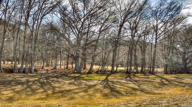 6496 N US HIGHWAY 83, Leakey, TX 78873