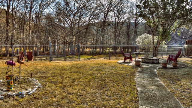 6496 N US HIGHWAY 83, Leakey, TX 78873