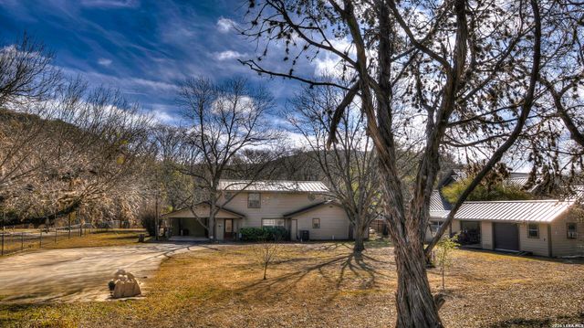 6496 N US HIGHWAY 83, Leakey, TX 78873