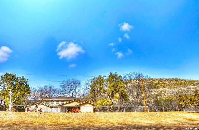 6496 N US HIGHWAY 83, Leakey, TX 78873