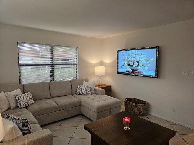 4214 EL DORADO COVE V-10, Bradenton, FL 34210