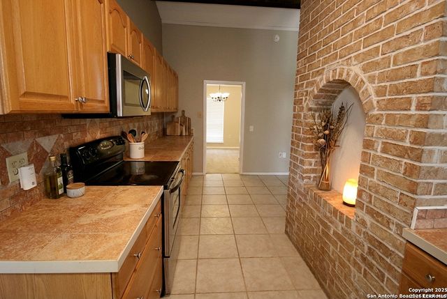 13523 Brinwood, Universal City, TX 78148