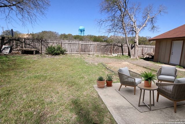 13523 Brinwood, Universal City, TX 78148