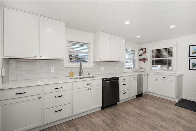 1508 W Knox Ave, Spokane, WA 99205