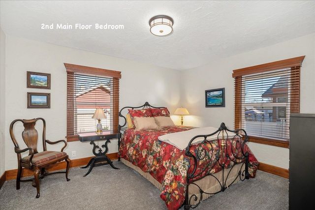 1508 W Knox Ave, Spokane, WA 99205