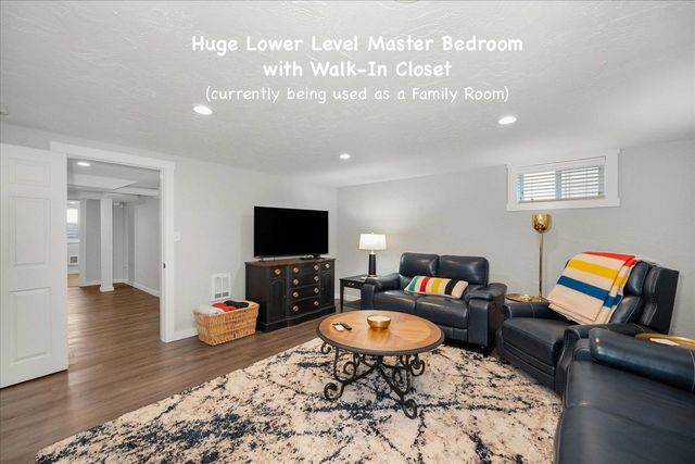 1508 W Knox Ave, Spokane, WA 99205