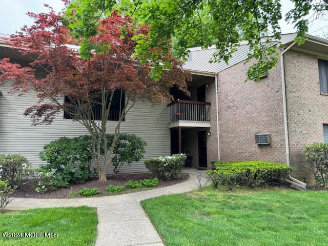 238 Medford Court J, Manalapan, NJ 07726