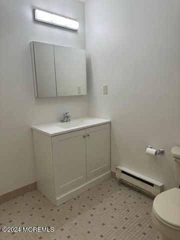 238 Medford Court J, Manalapan, NJ 07726