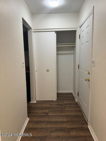 238 Medford Court J, Manalapan, NJ 07726