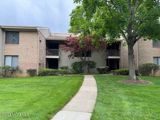 238 Medford Court J, Manalapan, NJ 07726