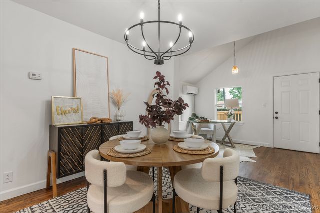 1212 S Yale Avenue, Tulsa, OK 74112