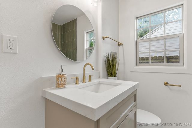 1212 S Yale Avenue, Tulsa, OK 74112