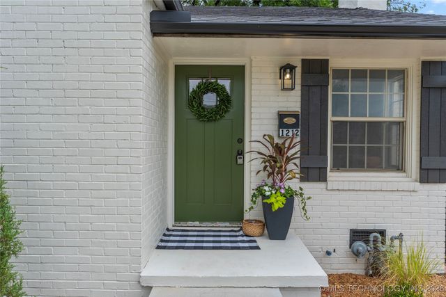 1212 S Yale Avenue, Tulsa, OK 74112