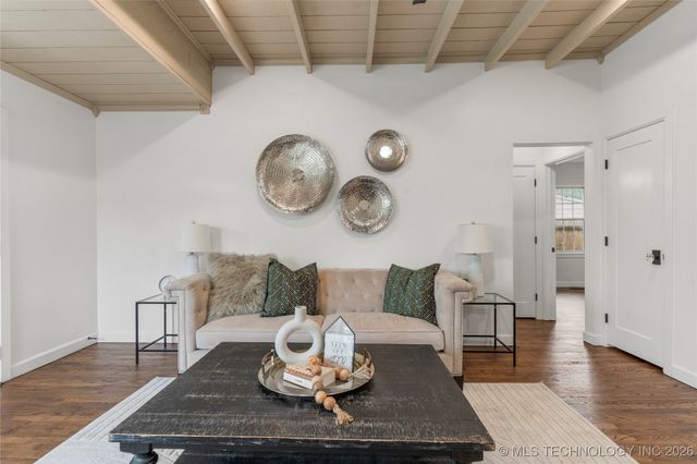 1212 S Yale Avenue, Tulsa, OK 74112