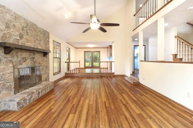 521 Sandstone Drive, Athens, GA 30605