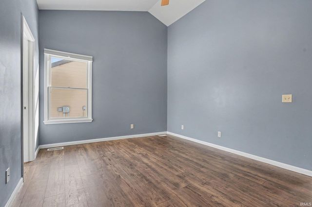 25795 Pack Trail, South Bend, IN 46628