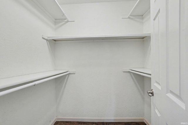 25795 Pack Trail, South Bend, IN 46628