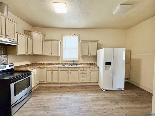 503-505 N Grove, Marshall, TX 75672