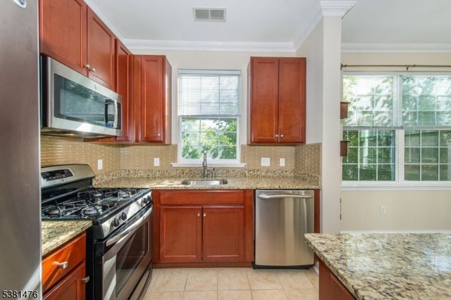 5107 Sanctuary Blvd, Riverdale Boro, NJ 07457