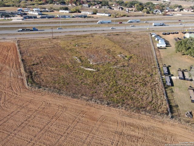 00 Ih 35, Lytle, TX 78052