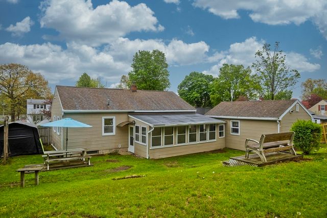 29 Birchwood Rd, Southwick, MA 01077