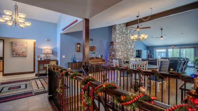 917 Tamer Lane, Glenview, IL 60025