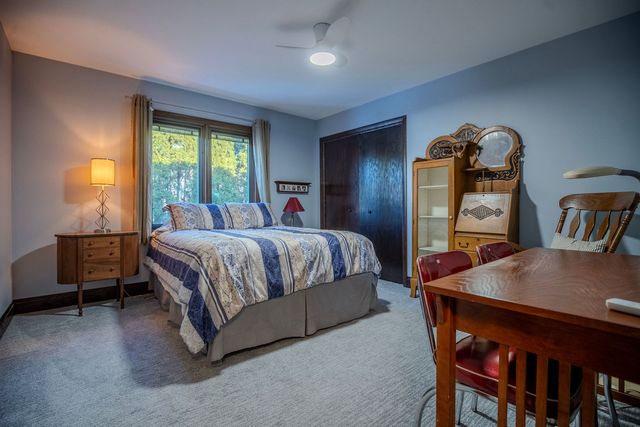 917 Tamer Lane, Glenview, IL 60025