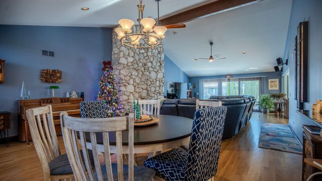 917 Tamer Lane, Glenview, IL 60025