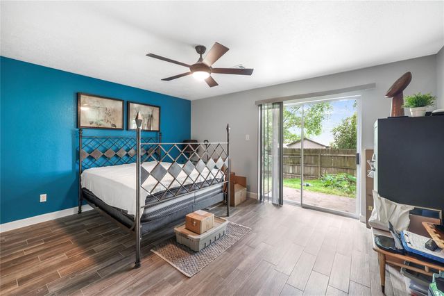 28831 Diamondhead S, Conroe, TX 77356