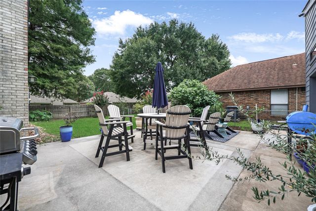 28831 Diamondhead S, Conroe, TX 77356